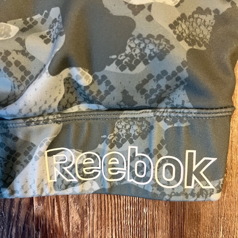 Women’s Reebok Sports Bra Size Small - Picture 2 of 4